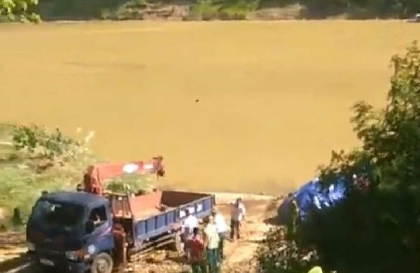 Xác định danh tính 3 người tử vong khi ô tô lao xuống sông Mã 
