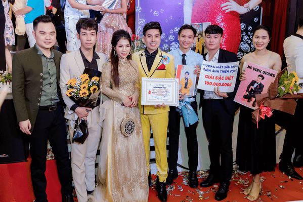nguyen-vinh-quang-1110-15-ngoisaovn-w599-h399 6 nguyen-vinh-quang-1110-15-ngoisaovn-w599-h399 6
