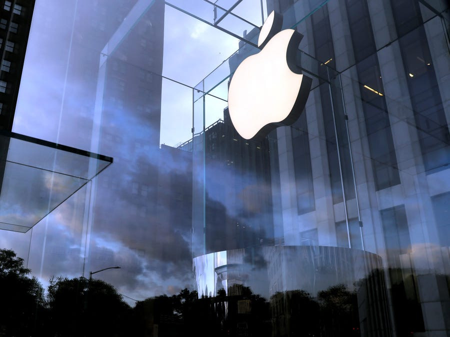 Apple thưởng một nhóm hacker 288.500 USD vì tìm ra nhiều lỗ hổng bảo mật