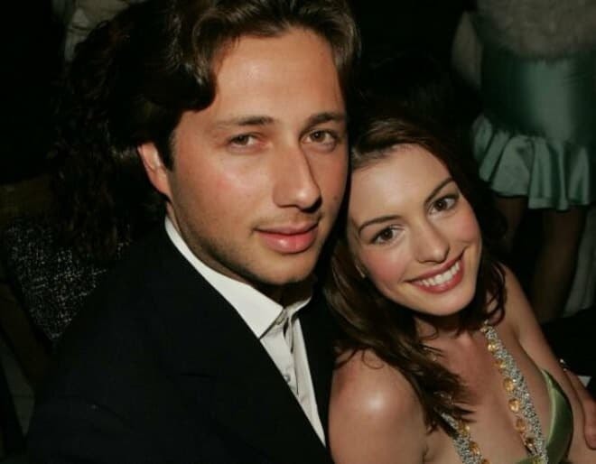 Trùng hợp chồng Anne Hathaway giống hệt Shakespeare còn vợ nhà văn cũng trùng tên Anne Hathaway 7