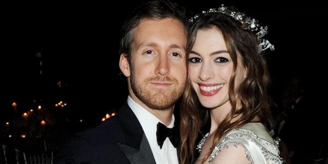 Trùng hợp chồng Anne Hathaway giống hệt Shakespeare còn vợ nhà văn cũng trùng tên Anne Hathaway 10