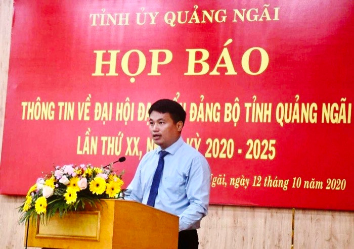 ong-dang-ngoc-huy-pho-bi-thu-thuong-truc-tinh-uy-quang-ngai-phat-bieu-tai-cuoc-hop-bao1-w700-h493.jpg