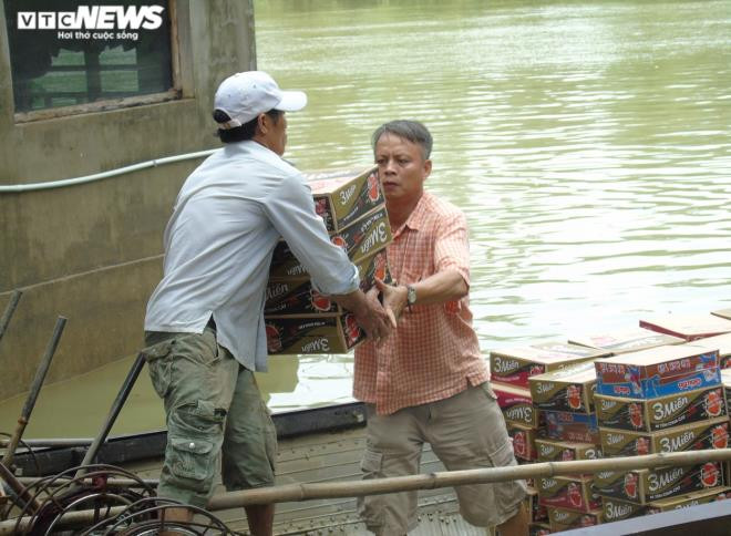 Quảng Trị: Gần 17 ngàn ngôi nhà ngập trong nước lũ - 1