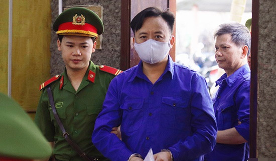 Hoãn xử phúc thẩm vụ gian lận điểm thi ở Sơn La