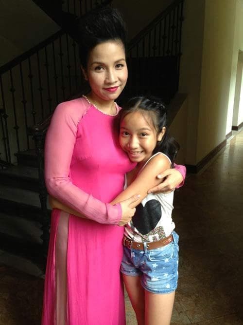 nhan sắc con gái Mỹ Linh  0