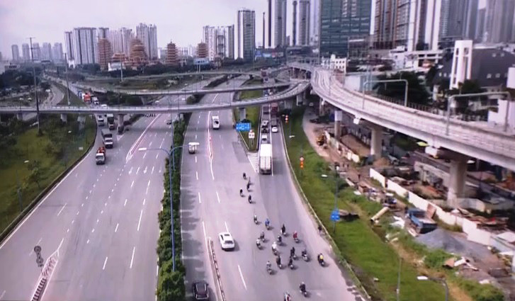 Trạm BOT ở Xa lộ Hà Nội sẽ thu phí từ tháng 11/2020 - Ảnh 1.