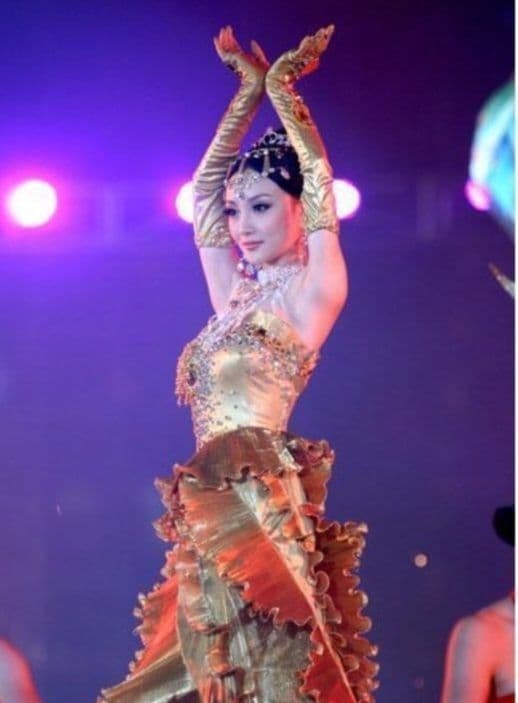 So sánh nhan sắc 7 nữ thần Kim Ưng Lưu Diệc Phi huyền thoại Triệu Lệ Dĩnh xinh đẹp nhưng người này mới gây chú ý nhất 15