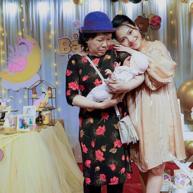 mẹ Trung Ruồi qua đời 0