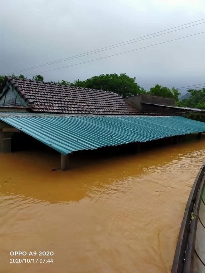 Chủ tịch UBND tỉnh Quảng Trị kiểm tra tình hình mưa lũ tại các địa phương