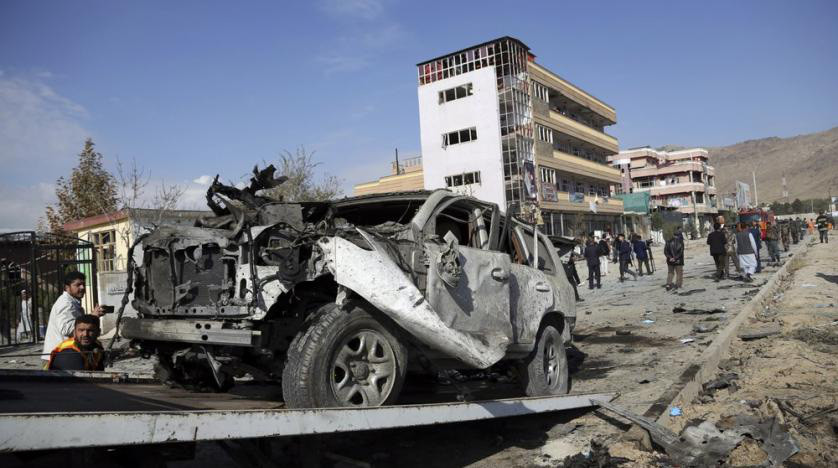 Đánh bom trụ sở cảnh sát tại Afghanistan, hơn 100 người thương vong - Ảnh 1.