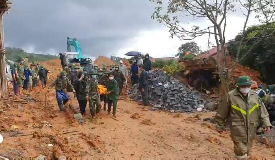 Sự cố sạt lở núi tại Quảng Trị: Tìm thấy thi thể 22 cán bộ, chiến sĩ gặp nạn
