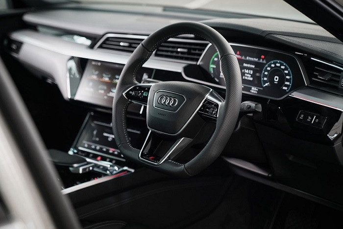 Audi e-tron Sportback ra mắt có giá 170.000 USD