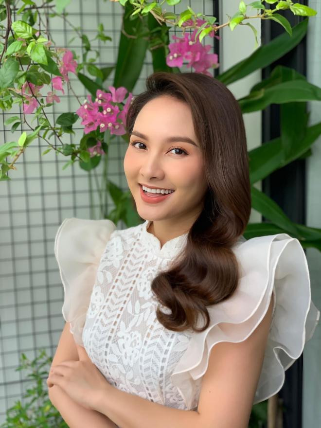 sao việt tặng quà 20/10 2