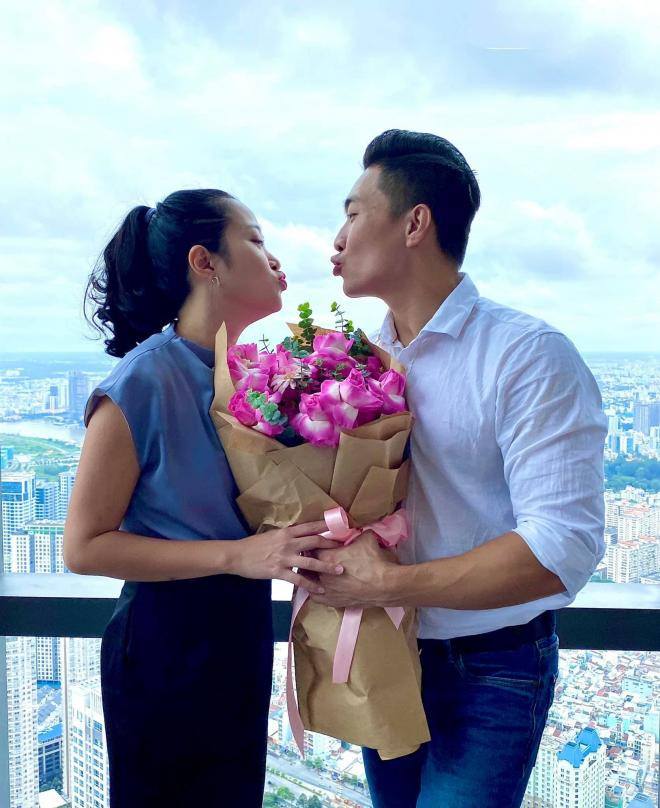 sao việt tặng quà 20/10 2