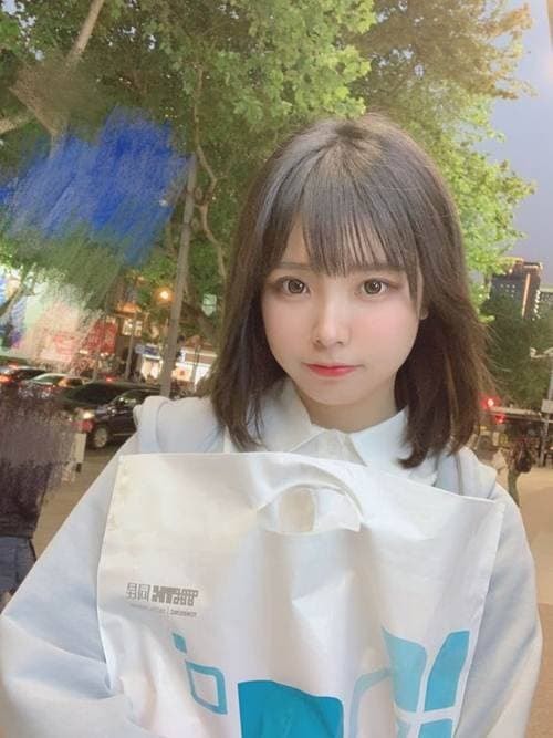 tóc mái thưa 25