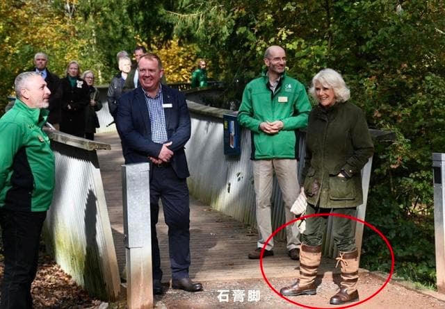 Không ưa Công nương Kate nhưng bà Camilla vẫn bắt chước phong cách của con dâu từ đầu đến chân 4