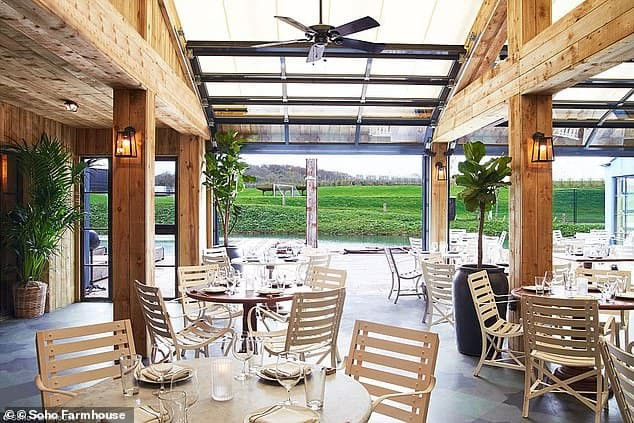 Vợ chồng Beckham sẽ chi 350 ngàn bảng để thuê resort sang chảnh cho đám cưới cậu cả Brooklyn 3