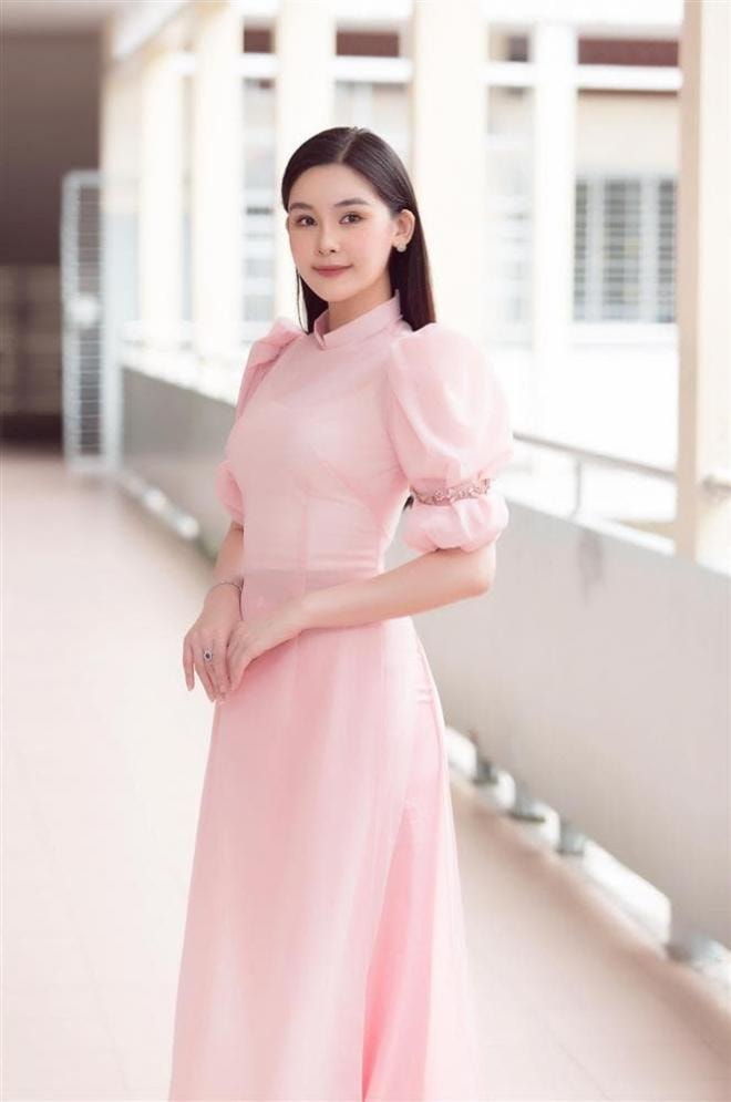 le-au-ngan-anh-03-ngoisaovn-w663-h1000 0
