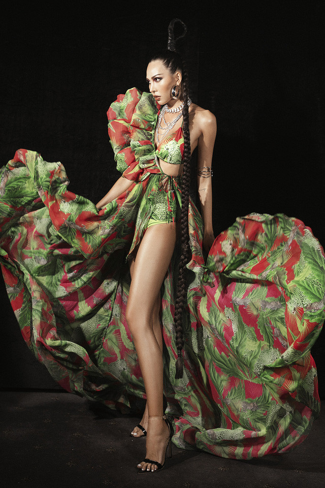 Lan Khuê, Khánh Vân mở màn ấn tượng tại Vietnam Runway Fashion Week - Ảnh 10.