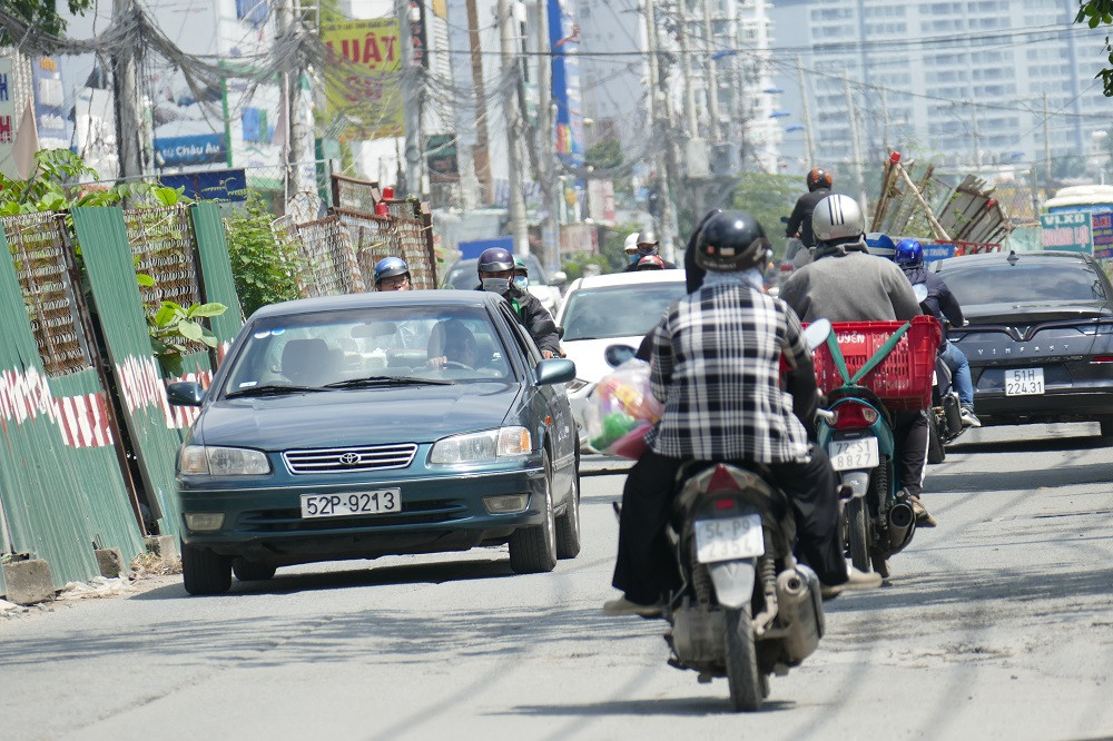p1430642-w1000-h666.JPG