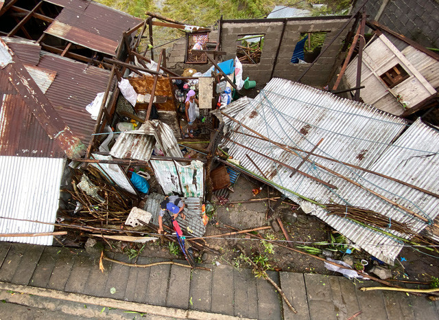 Hình ảnh Phillipines đổ nát, tan hoang do siêu bão mạnh nhất thế giới Goni - Ảnh 6.