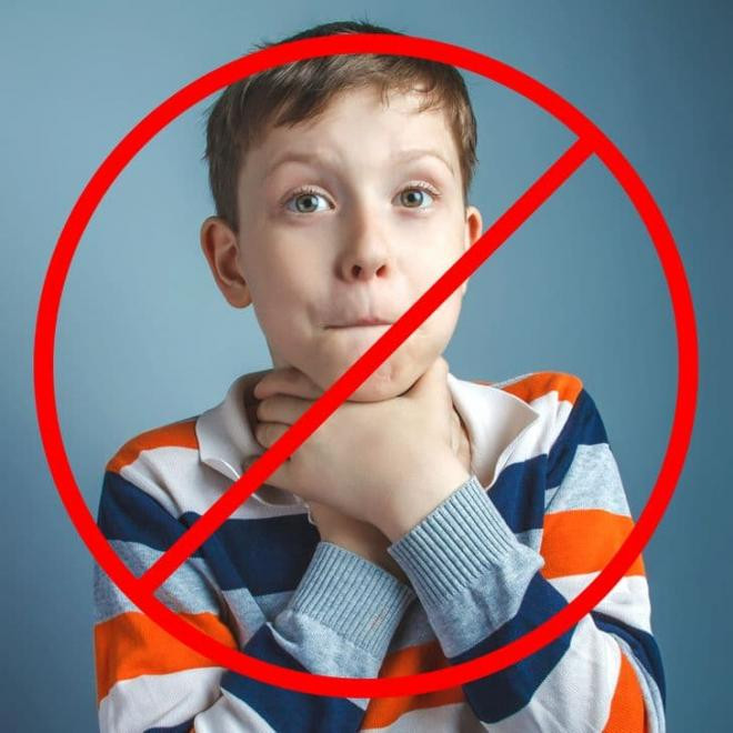 trẻ bị hóc nghẹn  0
