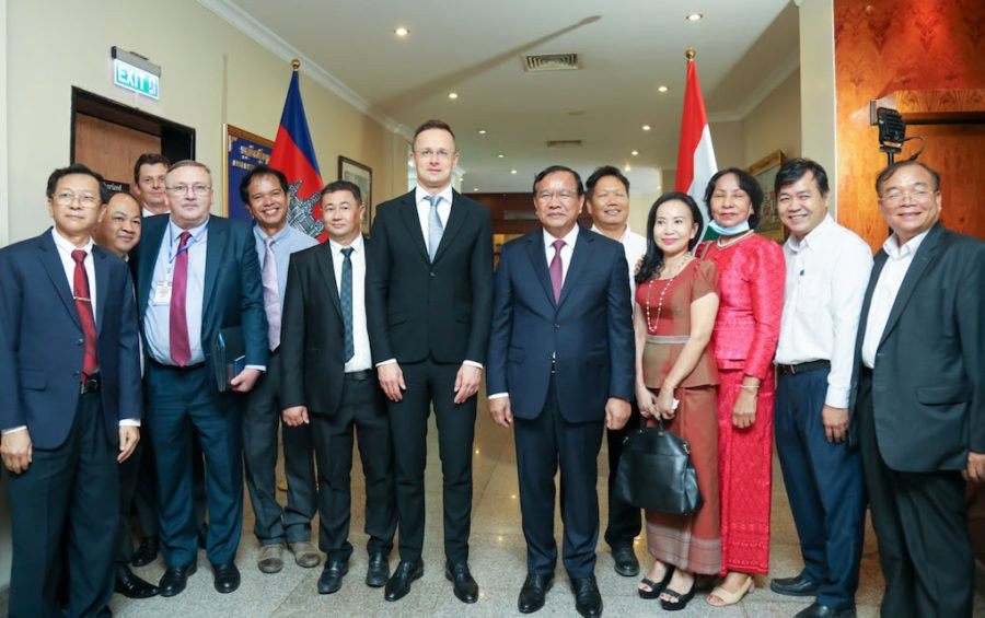 szijjarto-cambodia-officials-foreign-ministry-facebook-scaled.jpg