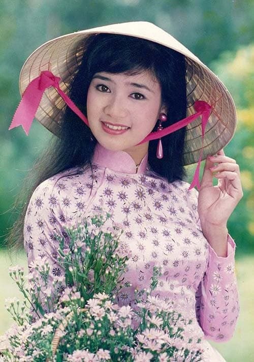 nhan sắc NSND Thu Hà 0