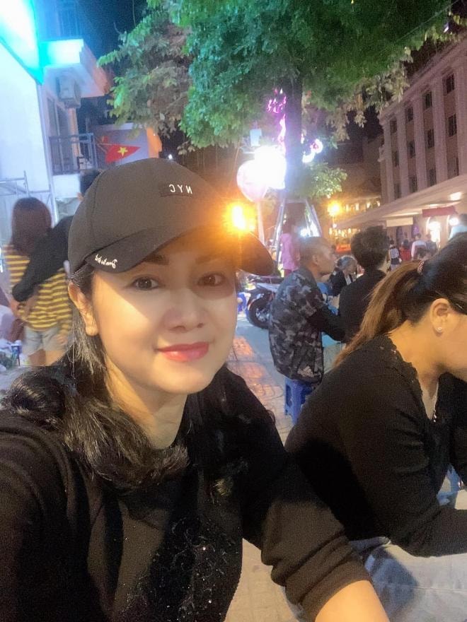 nhan sắc NSND Thu Hà 7