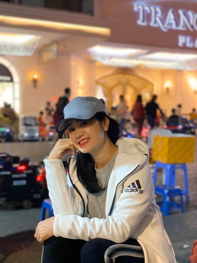 nhan sắc NSND Thu Hà 3