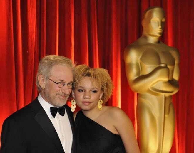 Con gái Steven Spielberg tâm sự làm diễn viên khiêu dâm giúp cô được chữa lành 5