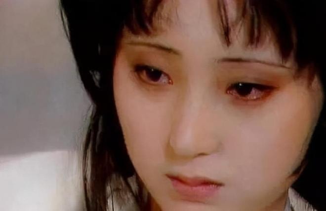 Mười ba năm trước, Trần Hiểu Húc và chồng cùng đi tu, sau cô bị bệnh mà chết, người chồng bị đồn là đã hoàn tục và tái hôn 6