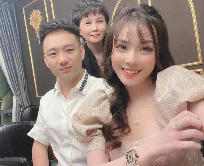 Âu Hà My ủng hộ 0 Âu Hà My ủng hộ 0