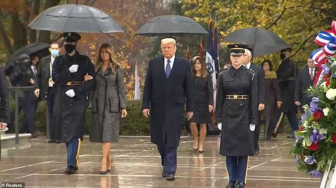 Bà Melania có thể nhận 50 triệu đô la nếu ly hôn ông Trump 3