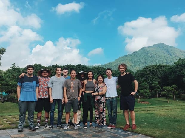 con gái Mỹ Linh đính hôn  2