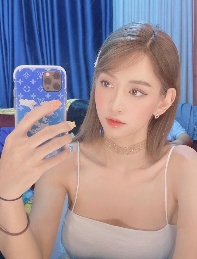 hot girl Lê Bống 0