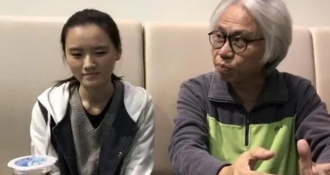 cặp đôi ông cháu 1
