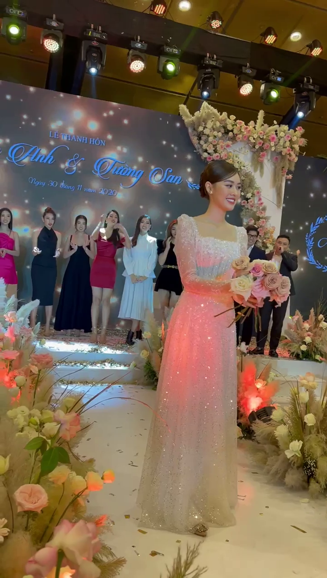 Đám cưới Tường San: Dàn Hoa hậu quy tụ, Đỗ Mỹ Linh bắt được hoa cưới - Ảnh 6.