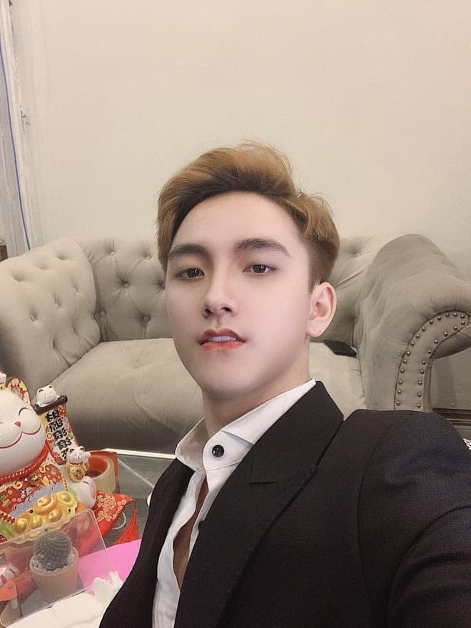 bản sao của Sơn Tùng M-TP 0