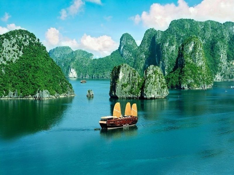 tour-da-nang-ha-long.jpg