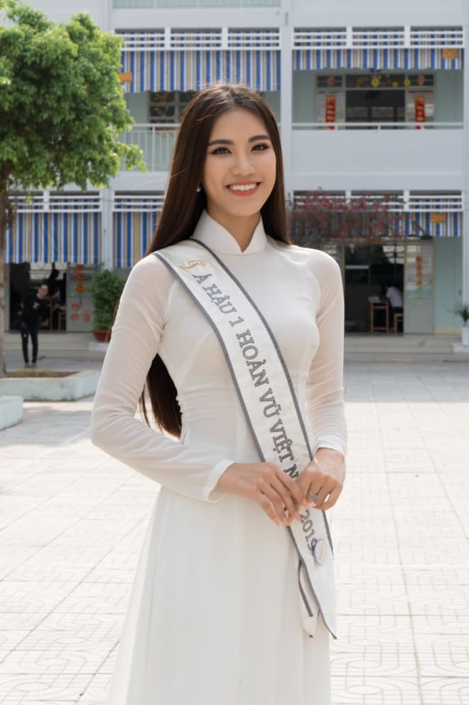 Kim Duyên tóc ngắn 3 Kim Duyên tóc ngắn 3