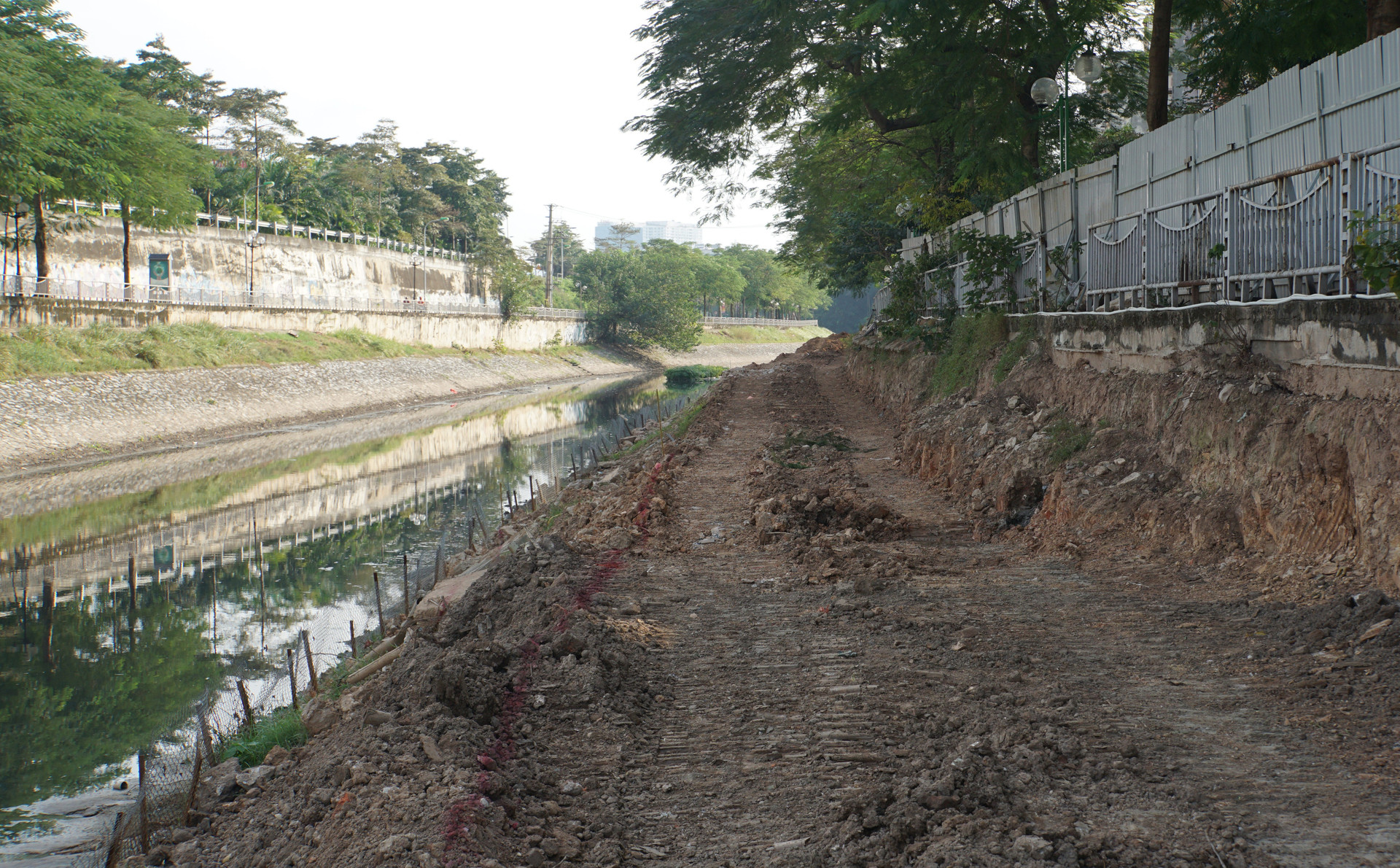 Cận cảnh công trình tách nước thải khỏi sông Tô Lịch - 5