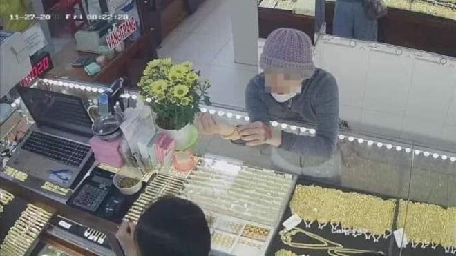 giả bệnh đi xin tiền 1