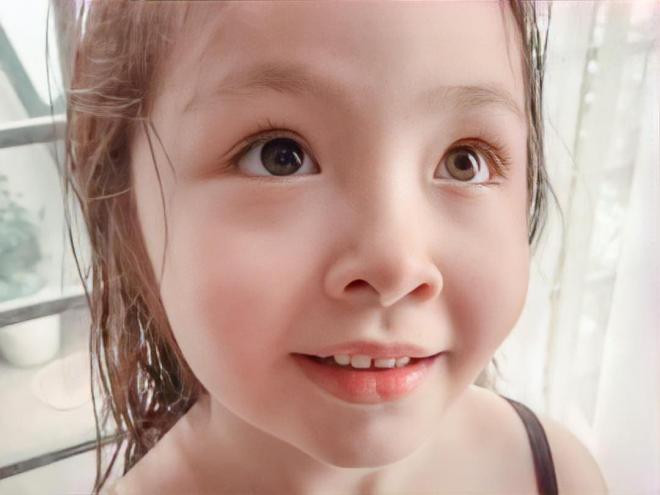Elly Trần và hai con 0