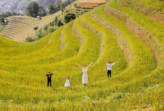 Hà Kiều Anh đi mù cang chải  0