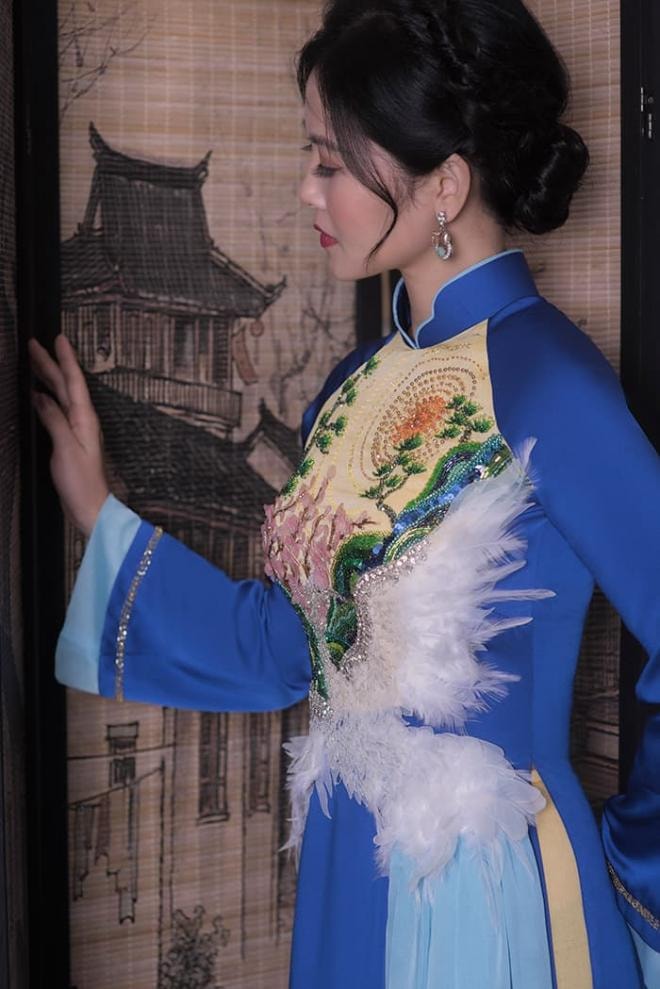 Diễn viên Thúy Hà “Về nhà đi con” tái xuất đầy xinh đẹp với áo dài hậu ly hôn 3