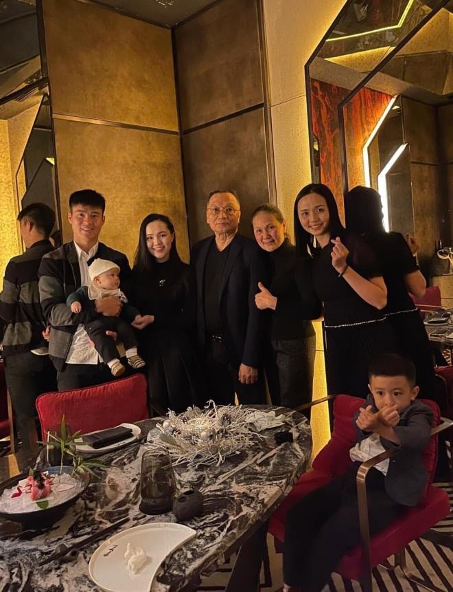 sinh nhật vợ Duy Mạnh 0