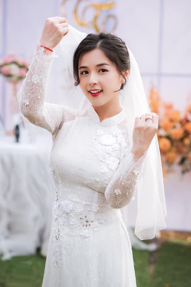Thảo Nari cưới 0