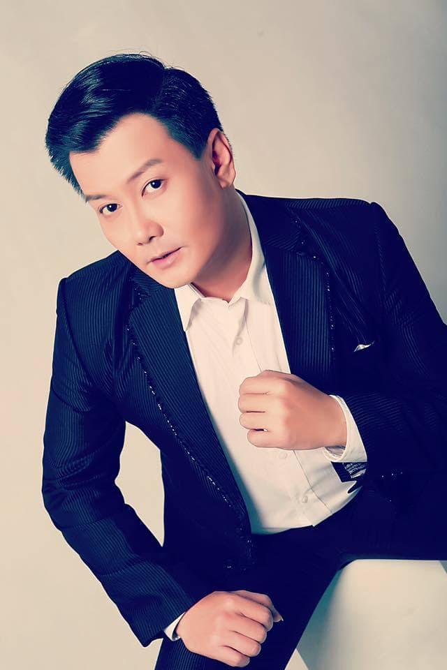 ca-si-tuan-phuong-hon-me-tinh-trang-nguy-kich.jpg 0