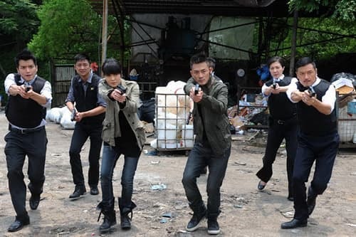 1372656007-canh-sat-doi-bai-tru-ma-tuy-hong-kong-1--ngoisaovn-w500-h333 1